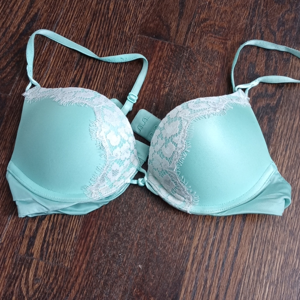 VS Bombshell Plunge Bra